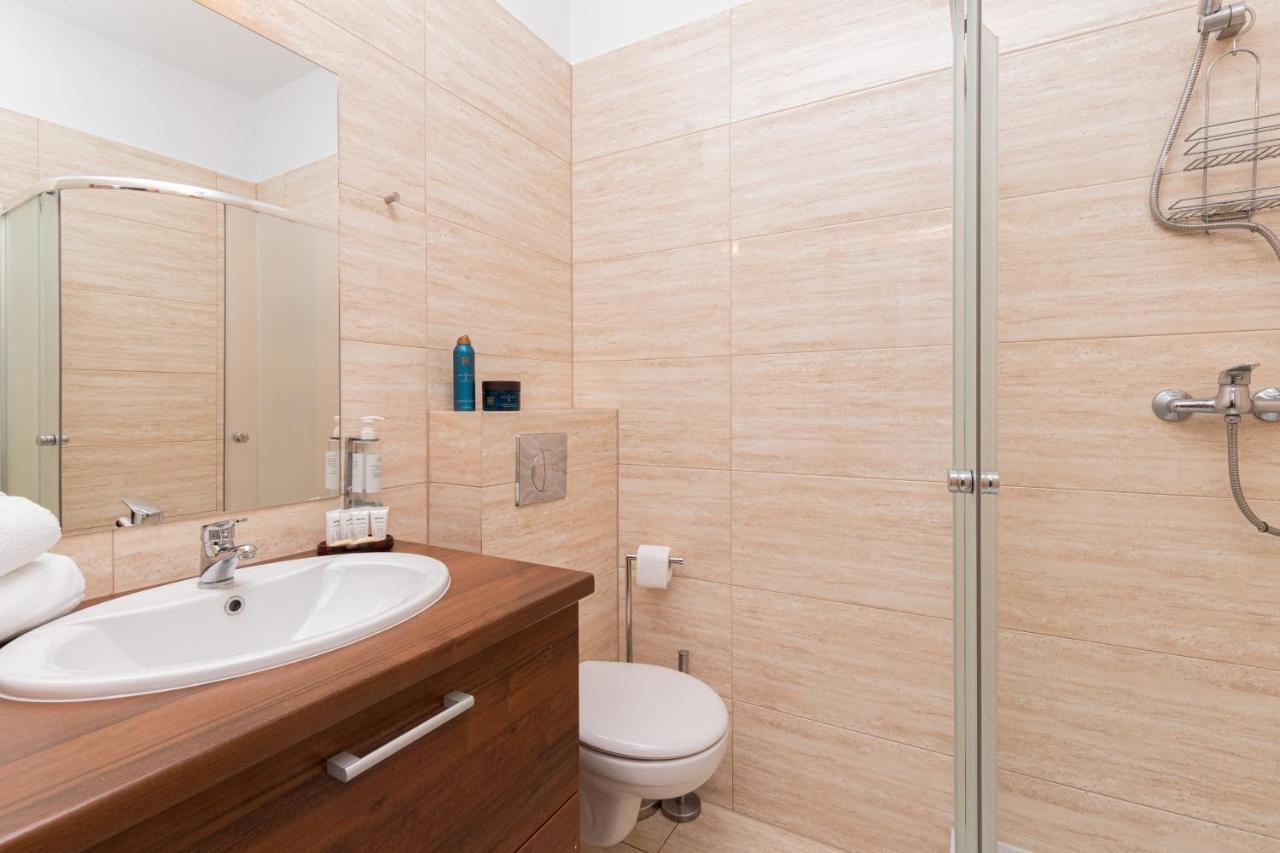 Villa 4 Pory Roku By Noclegi Renters Jastrzębia Góra Kültér fotó