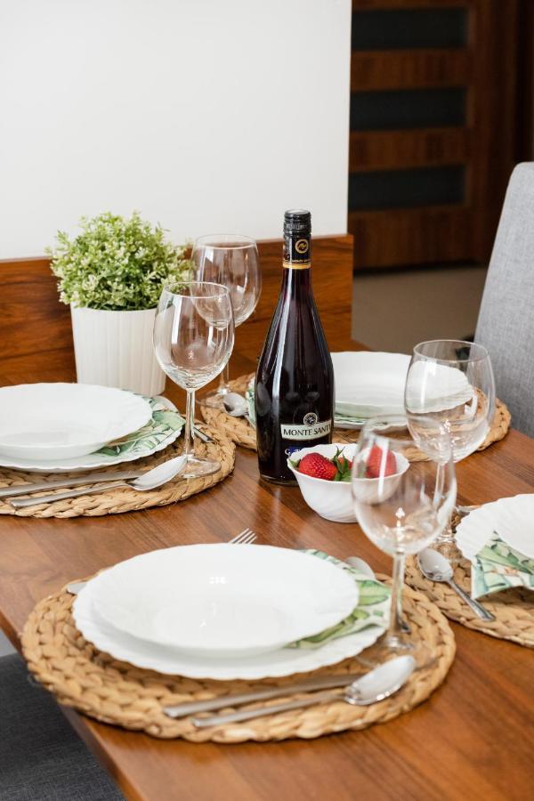 Villa 4 Pory Roku By Noclegi Renters Jastrzębia Góra Kültér fotó