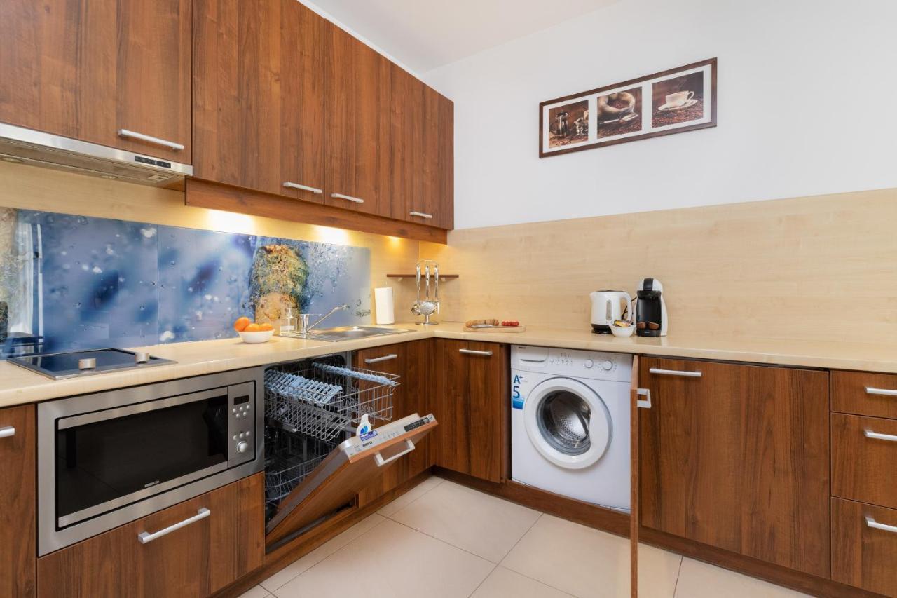 Villa 4 Pory Roku By Noclegi Renters Jastrzębia Góra Kültér fotó
