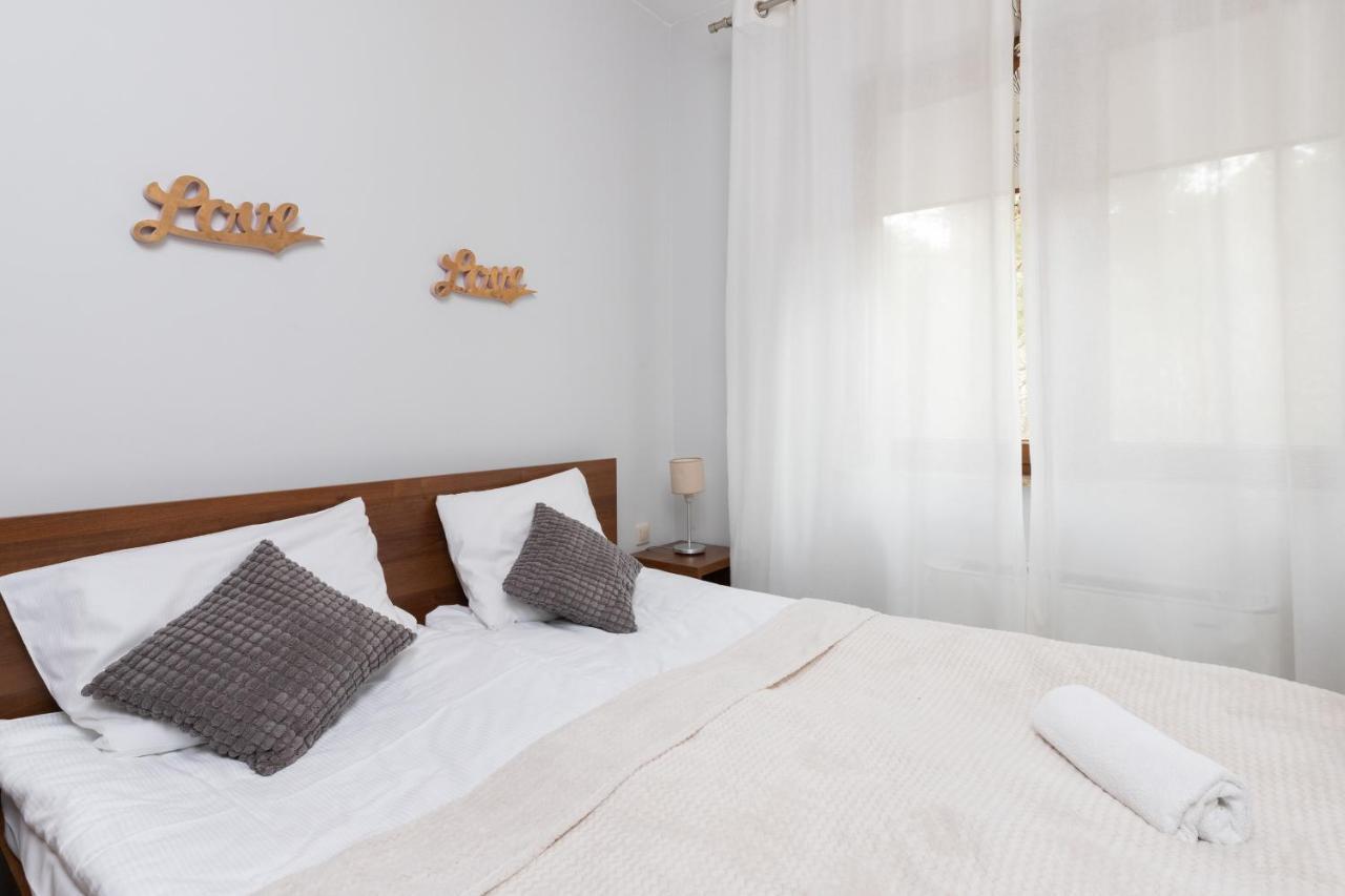 Villa 4 Pory Roku By Noclegi Renters Jastrzębia Góra Kültér fotó