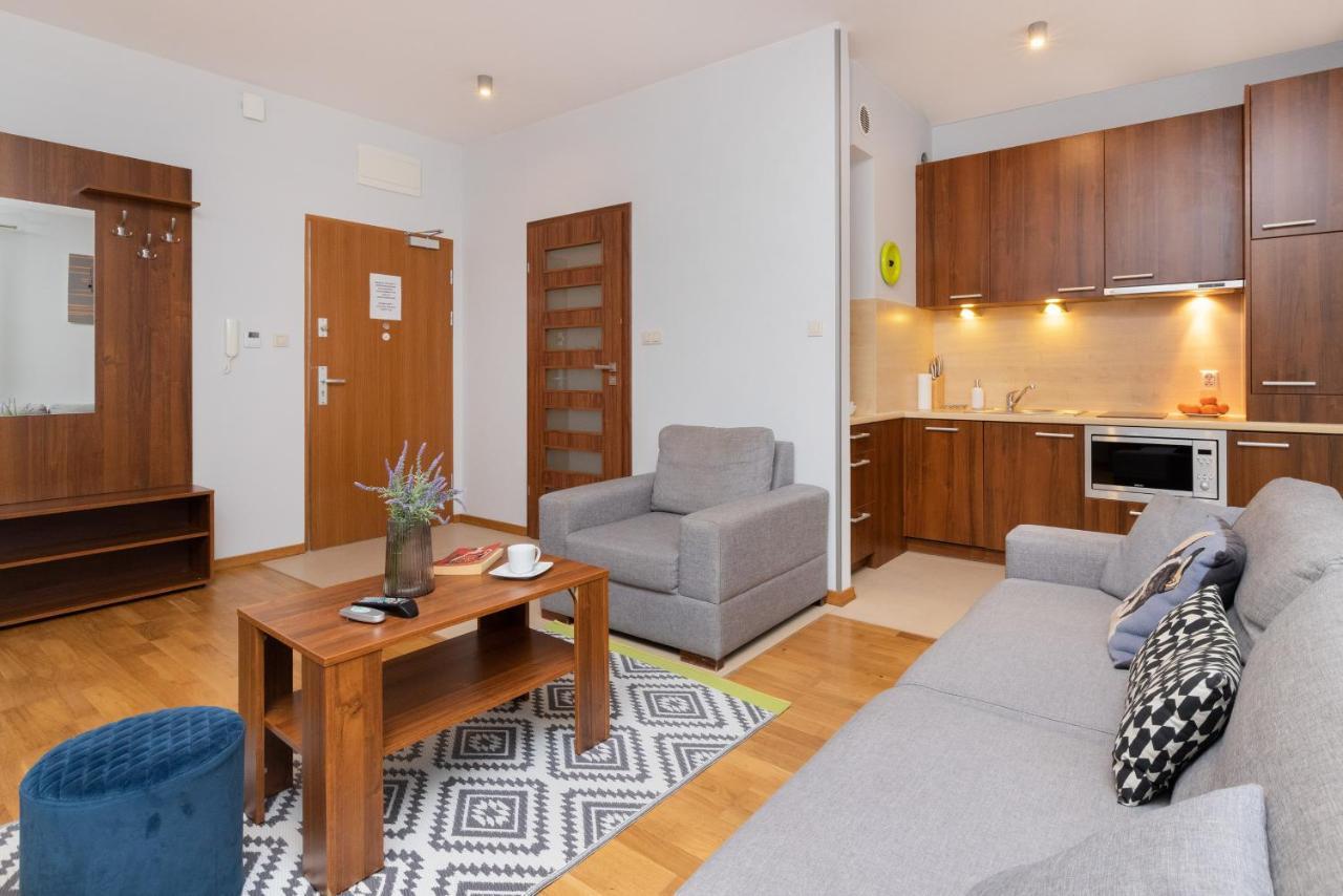 Villa 4 Pory Roku By Noclegi Renters Jastrzębia Góra Kültér fotó