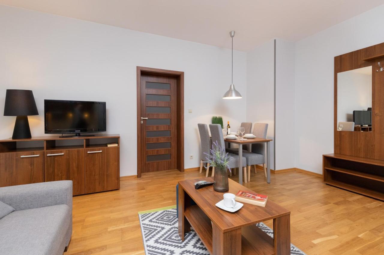Villa 4 Pory Roku By Noclegi Renters Jastrzębia Góra Kültér fotó
