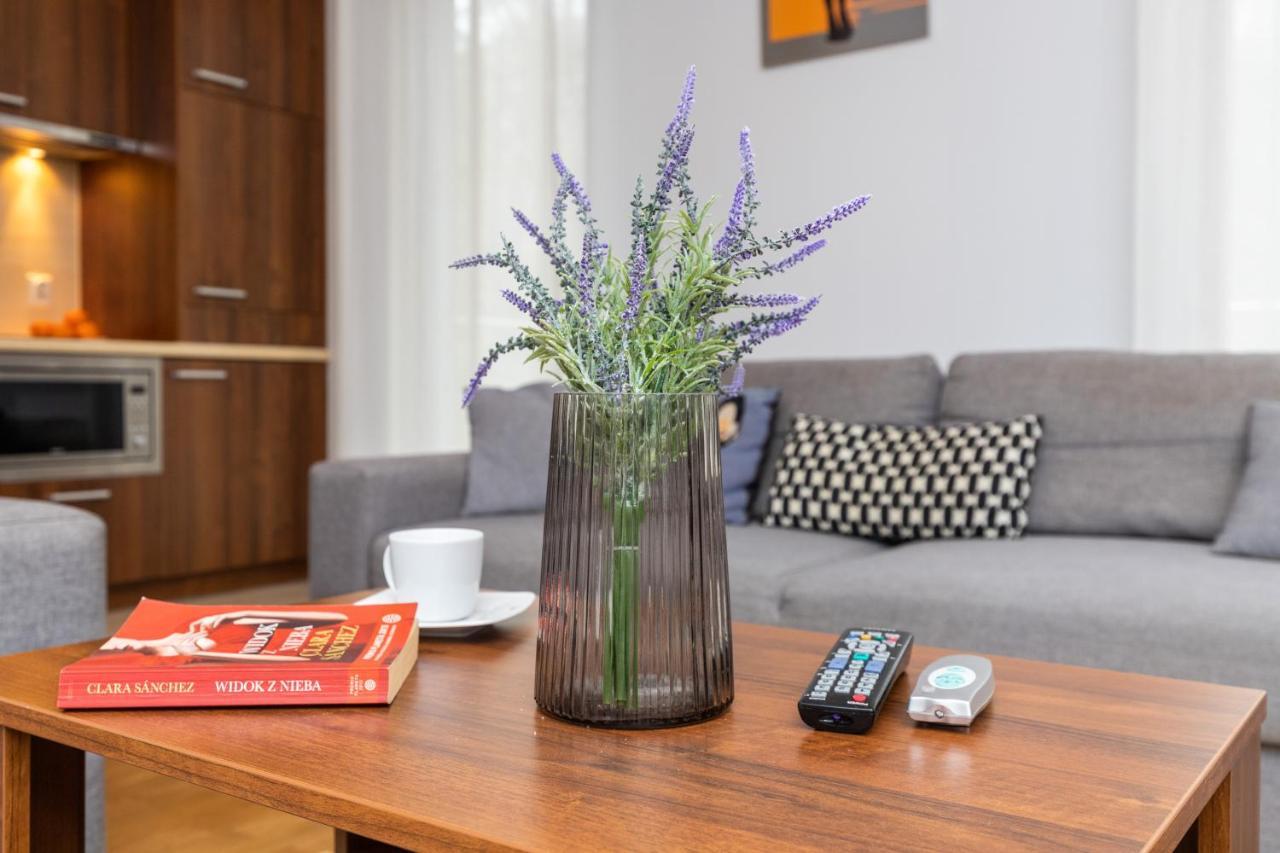 Villa 4 Pory Roku By Noclegi Renters Jastrzębia Góra Kültér fotó